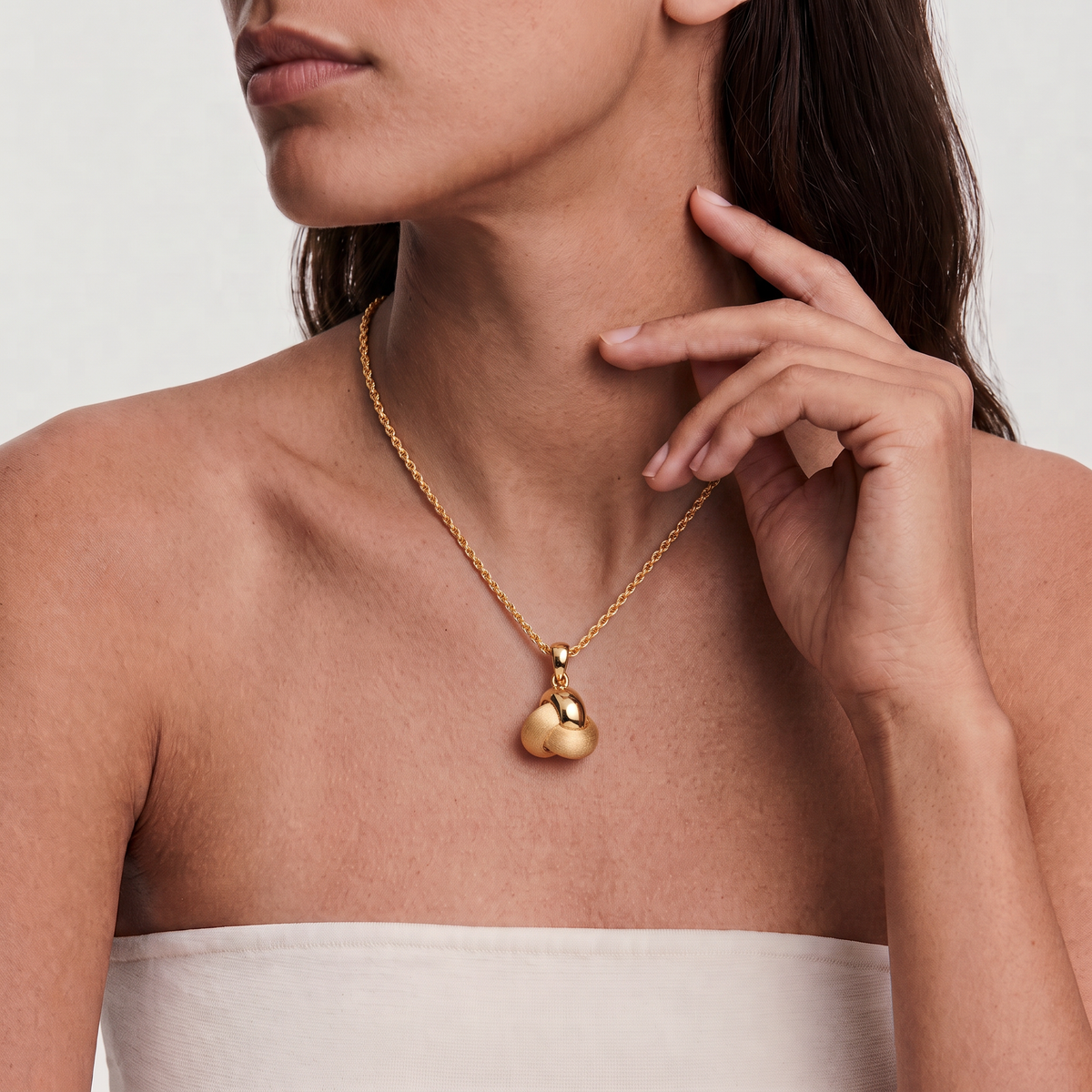 Two-Tone Knot Pendant Rope Chain Necklace